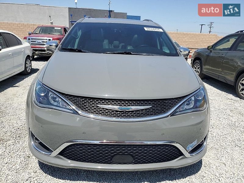 Минивэн Chrysler Pacifica 2020 в Житомире