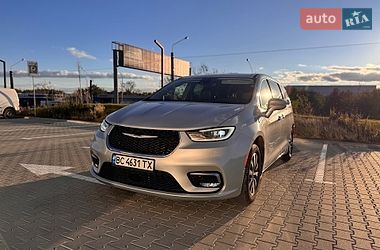 Мінівен Chrysler Pacifica 2022 в Львові