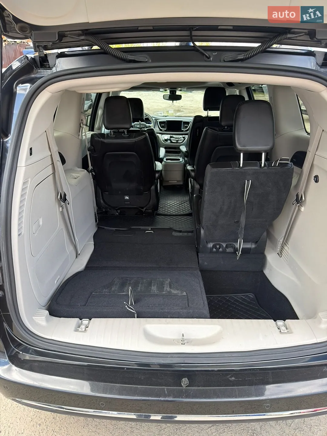 2018 Chrysler Pacifica - мініатюра 12