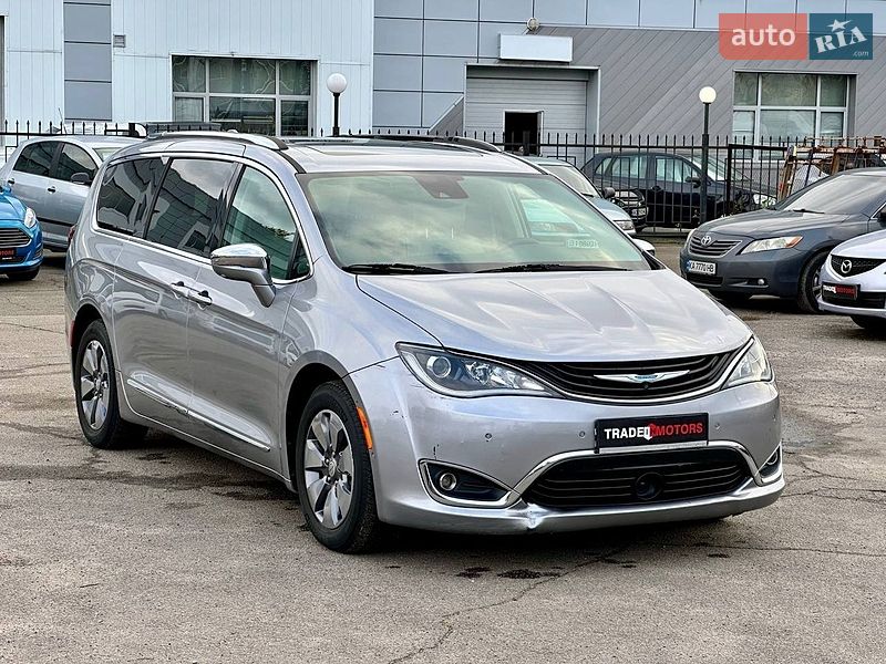 Chrysler Pacifica 2017