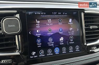 Минивэн Chrysler Pacifica 2017 в Киеве