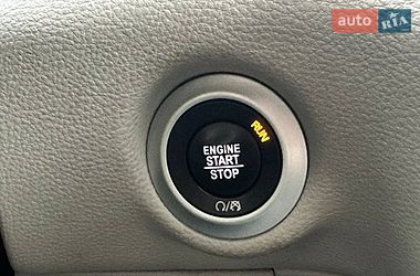 Минивэн Chrysler Pacifica 2017 в Киеве