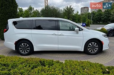 Мінівен Chrysler Pacifica 2022 в Львові