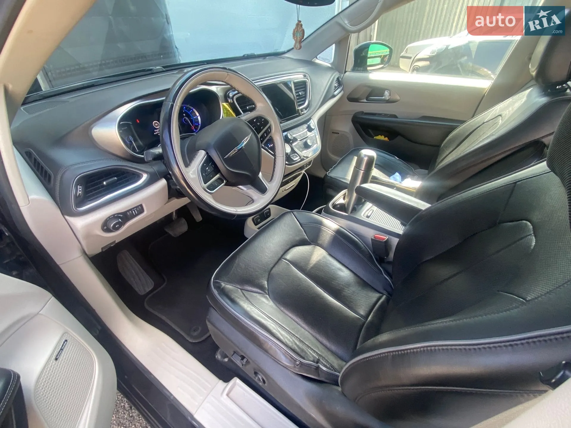 2018 Chrysler Pacifica - мініатюра 4