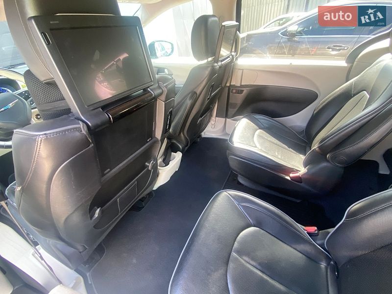 Мінівен Chrysler Pacifica 2018 в Ужгороді фото 26 Мінівен Chrysler Pacifica 2018 в Ужгороді
