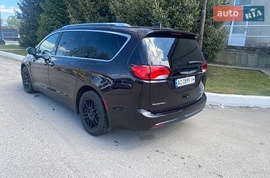 Мінівен Chrysler Pacifica 2018 в Ужгороді фото 39 Мінівен Chrysler Pacifica 2018 в Ужгороді