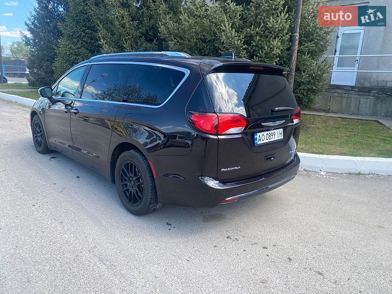 Мінівен Chrysler Pacifica 2018 в Ужгороді фото 39 Мінівен Chrysler Pacifica 2018 в Ужгороді