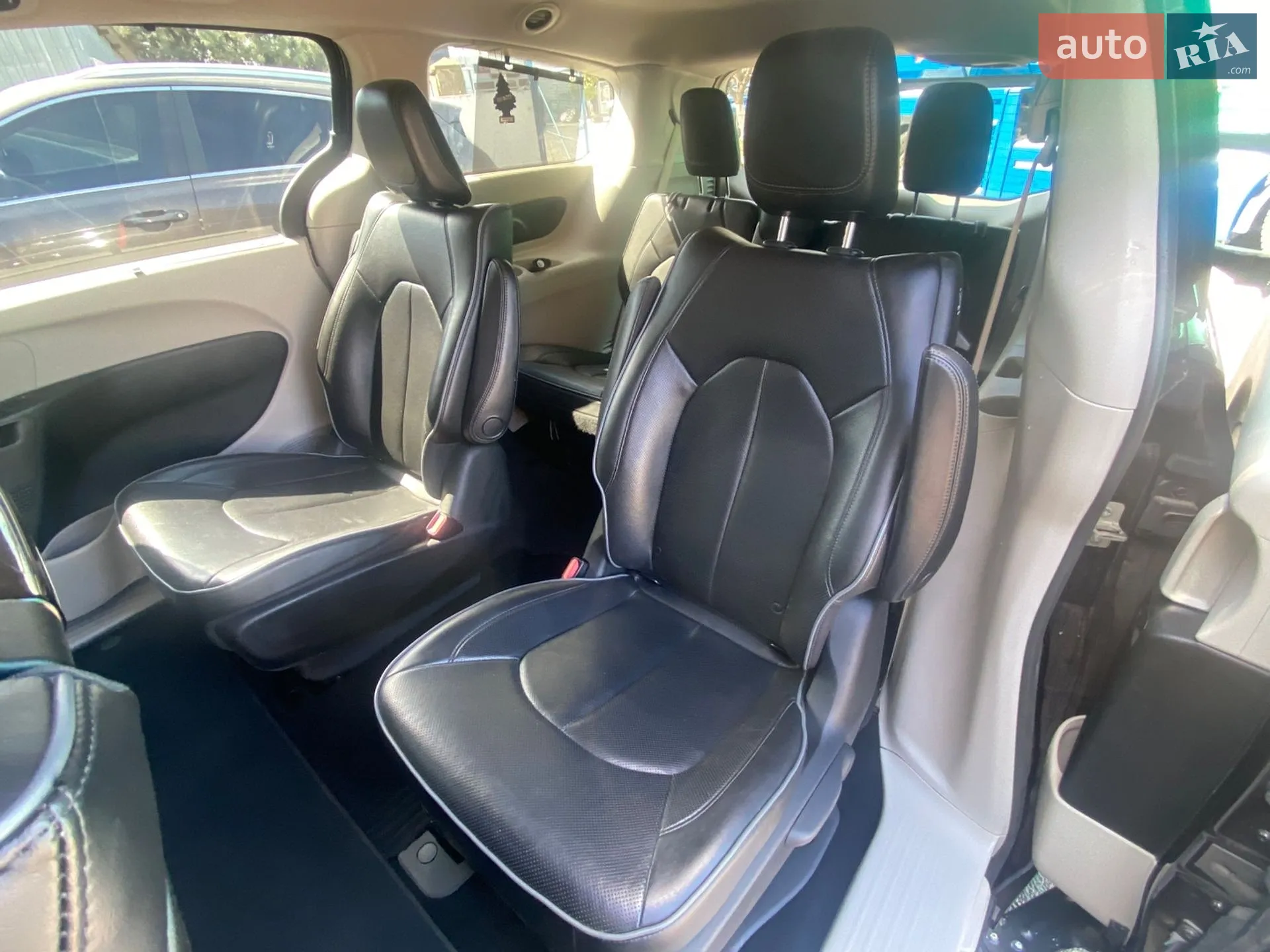 2018 Chrysler Pacifica - мініатюра 20
