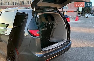 Мінівен Chrysler Pacifica 2021 в Харкові