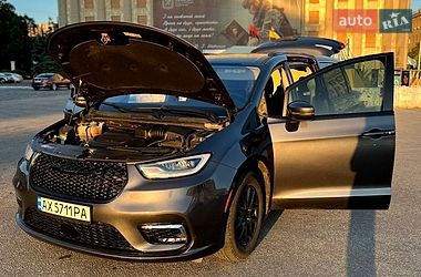 Минивэн Chrysler Pacifica 2021 в Харькове