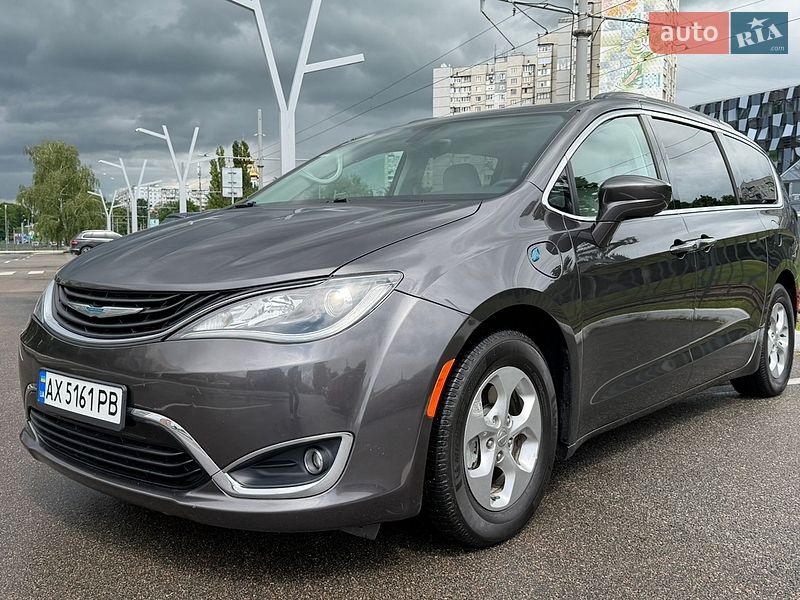 Chrysler Pacifica 2017