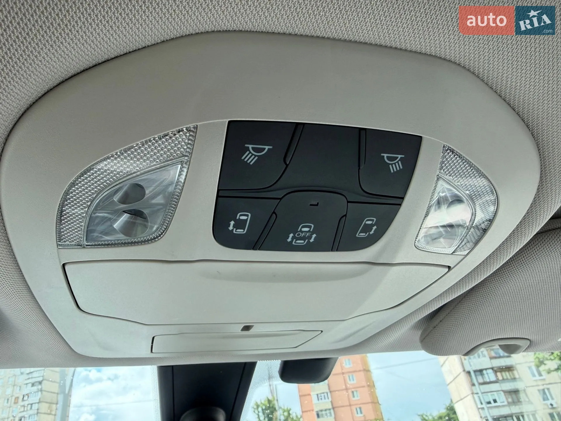 2017 Chrysler Pacifica - мініатюра 23