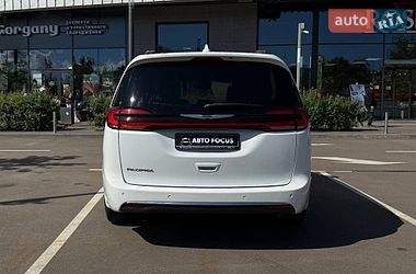 Мінівен Chrysler Pacifica 2021 в Києві
