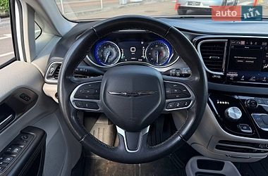 Мінівен Chrysler Pacifica 2021 в Києві