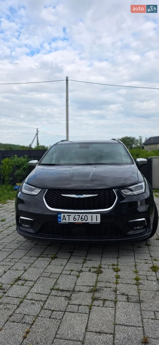 2021 Chrysler Pacifica - мініатюра 3