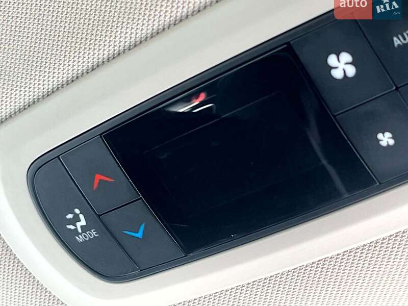Минивэн Chrysler Pacifica 2021 в Киеве