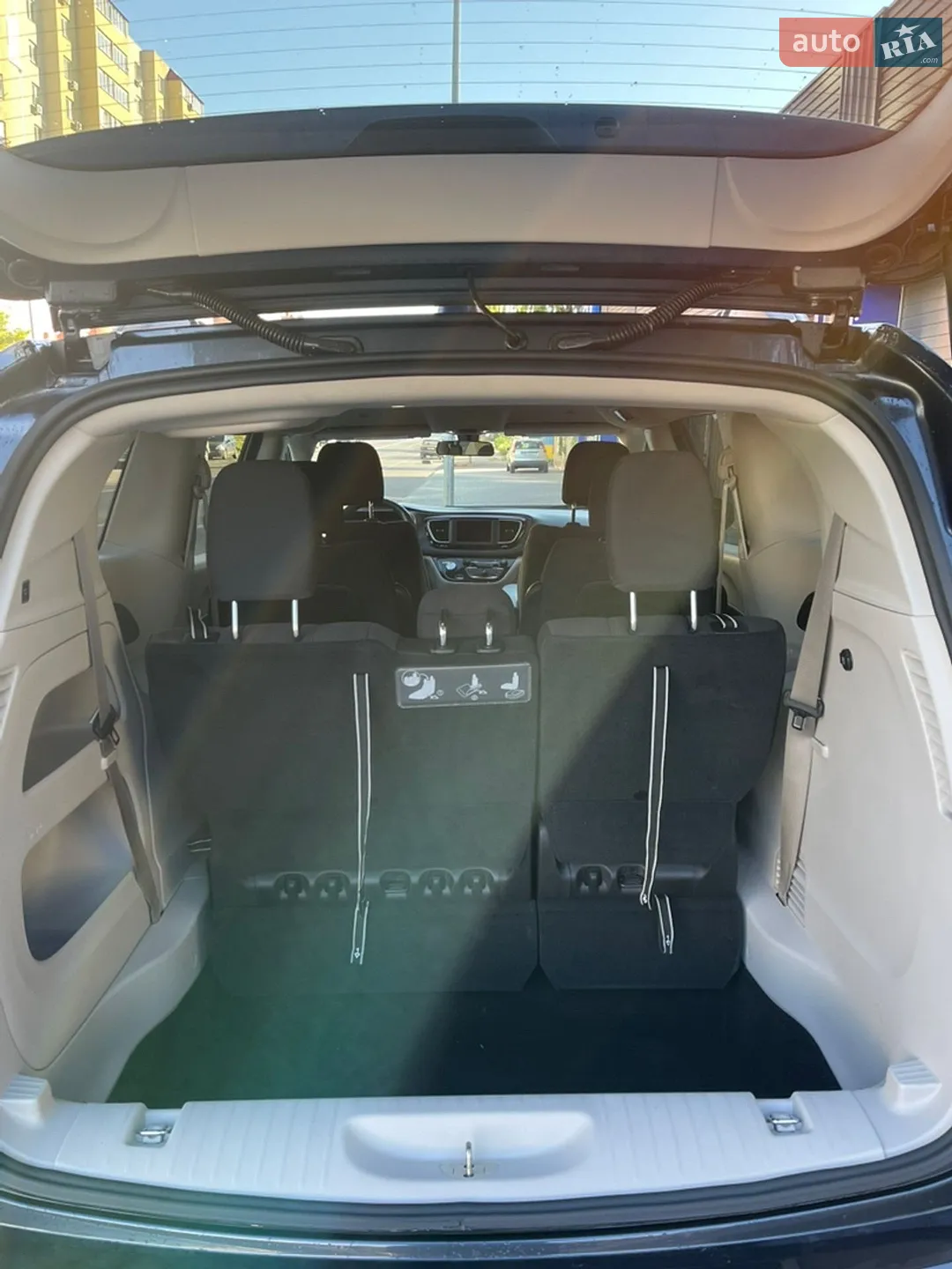 2019 Chrysler Pacifica - мініатюра 9