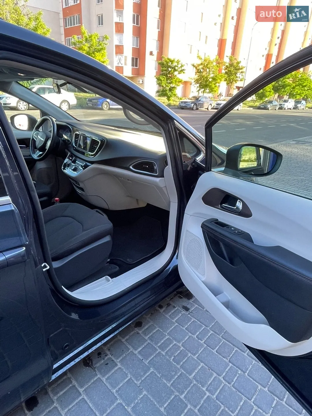 2019 Chrysler Pacifica - мініатюра 15