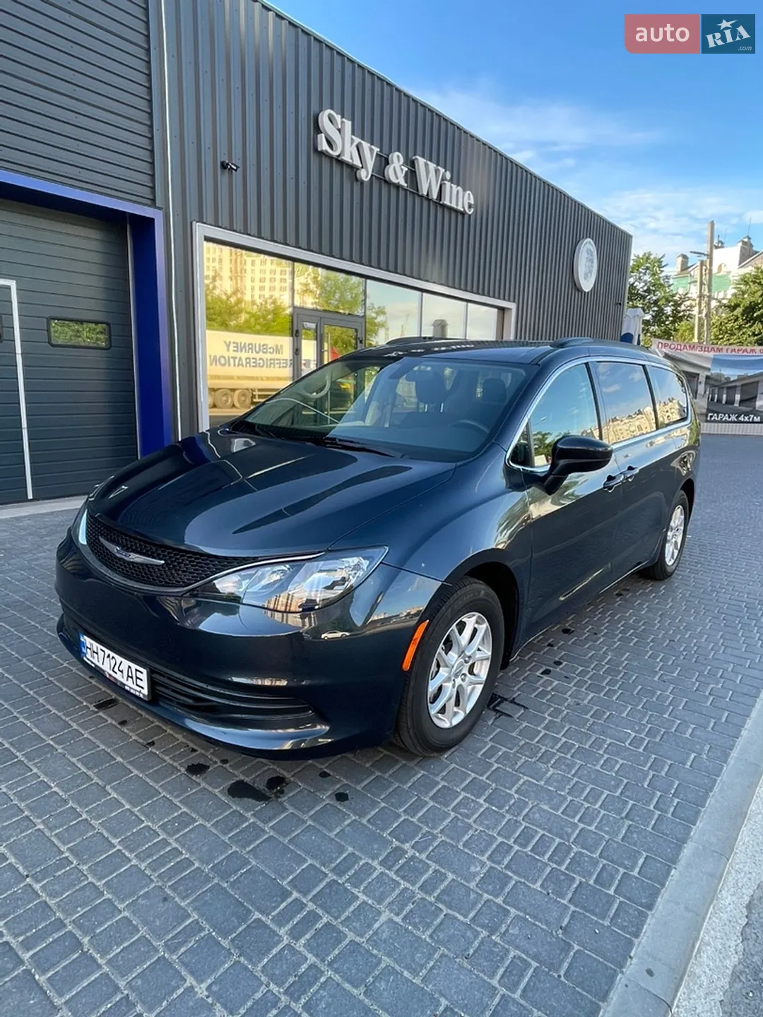 2019 Chrysler Pacifica - мініатюра 3
