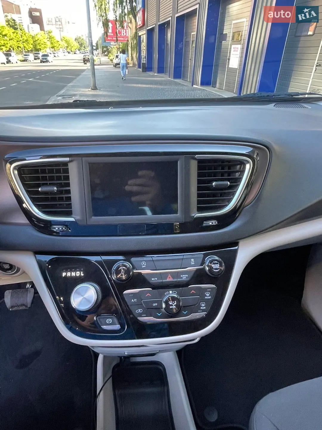 2019 Chrysler Pacifica - мініатюра 18