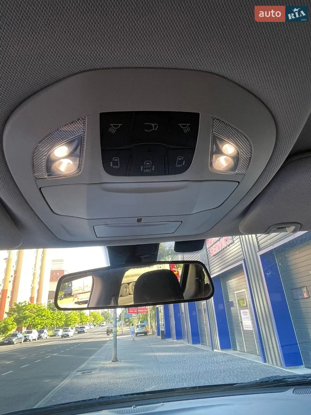 2019 Chrysler Pacifica - мініатюра 19
