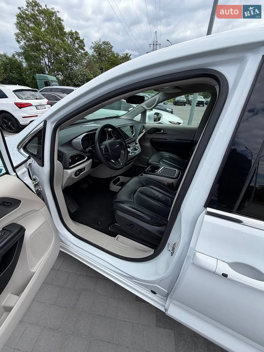 2022 Chrysler Pacifica - мініатюра 11