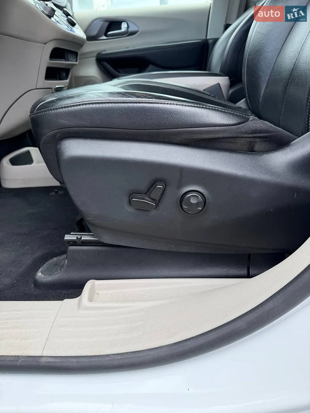 2022 Chrysler Pacifica - мініатюра 13