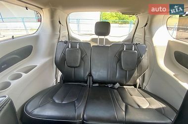 Мінівен Chrysler Pacifica 2018 в Ужгороді фото 5 Мінівен Chrysler Pacifica 2018 в Ужгороді