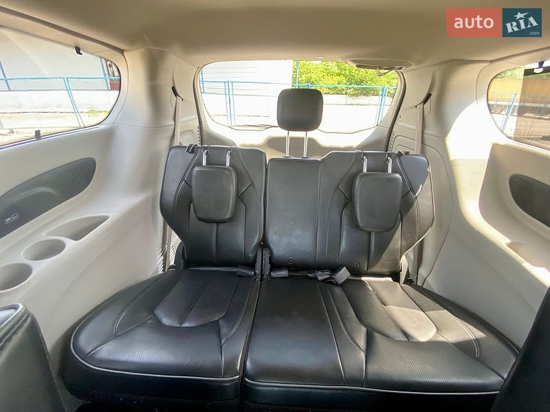 Мінівен Chrysler Pacifica 2018 в Ужгороді фото 5 Мінівен Chrysler Pacifica 2018 в Ужгороді