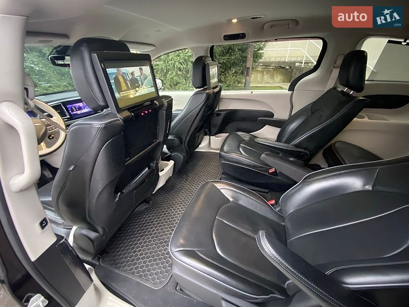 Мінівен Chrysler Pacifica 2018 в Ужгороді фото 16 Мінівен Chrysler Pacifica 2018 в Ужгороді