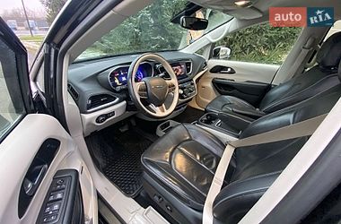 Мінівен Chrysler Pacifica 2018 в Ужгороді фото 21 Мінівен Chrysler Pacifica 2018 в Ужгороді