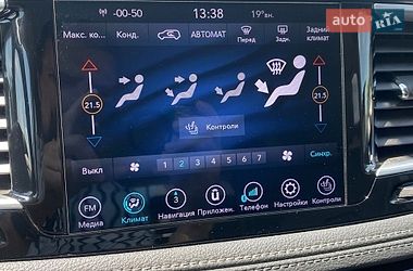 Мінівен Chrysler Pacifica 2018 в Ужгороді фото 3 Мінівен Chrysler Pacifica 2018 в Ужгороді