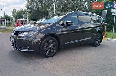 Мінівен Chrysler Pacifica 2019 в Полтаві