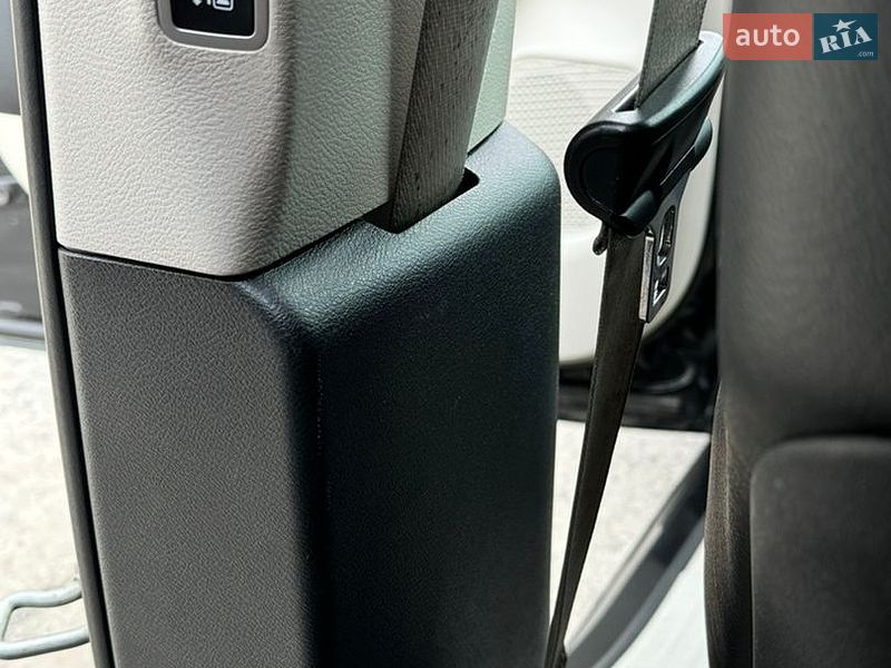 Універсал Chrysler Pacifica 2019 в Рівному