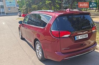 Минивэн Chrysler Pacifica 2018 в Николаеве