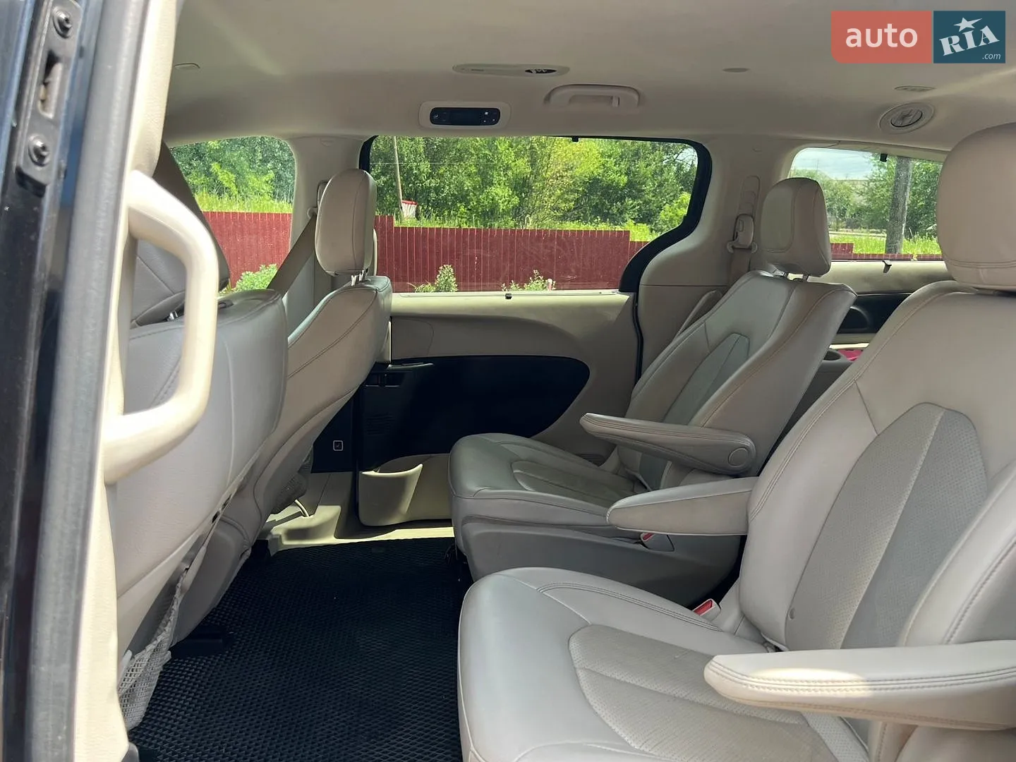 2021 Chrysler Pacifica - мініатюра 27