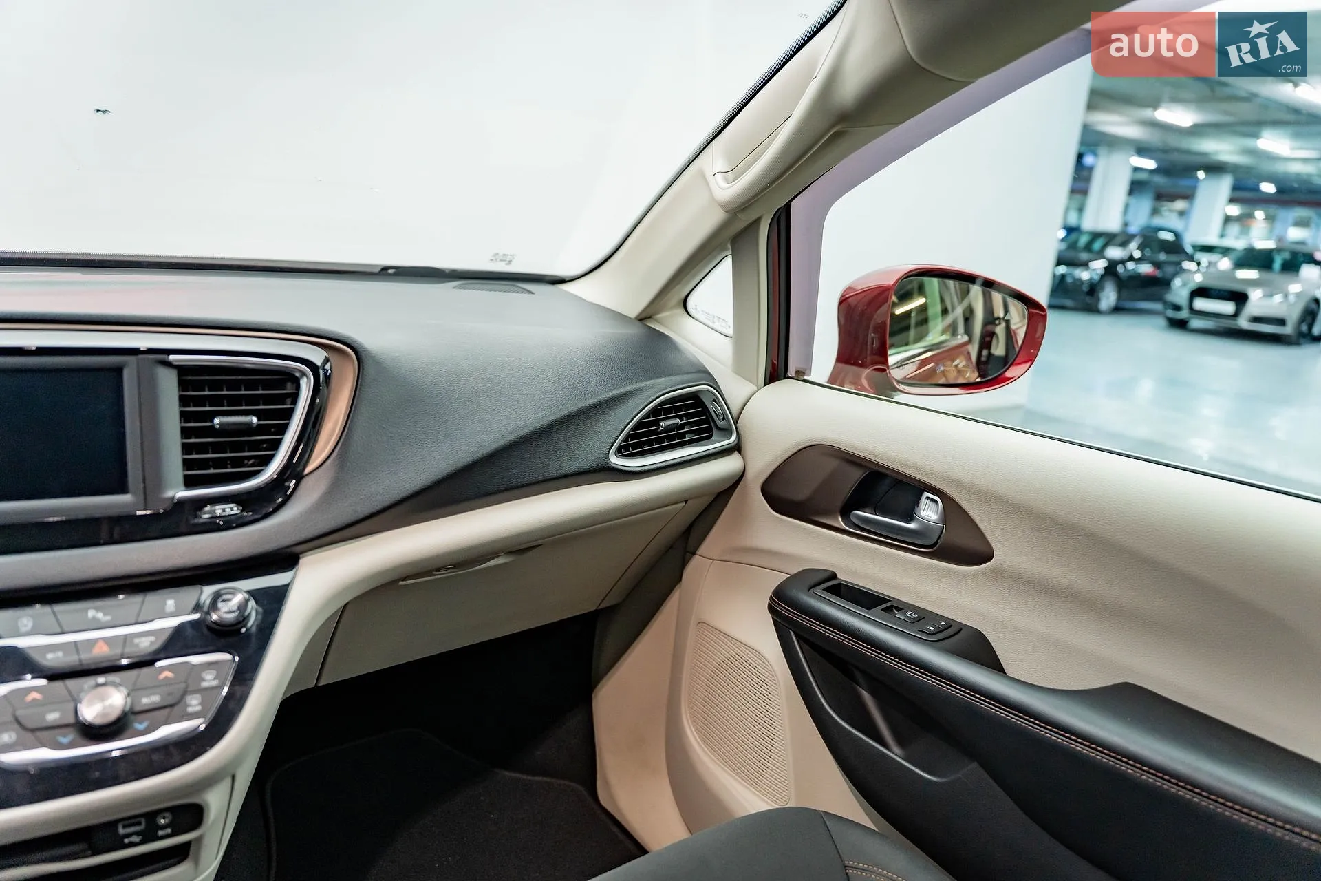 2018 Chrysler Pacifica - мініатюра 12
