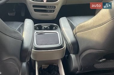 Минивэн Chrysler Pacifica 2022 в Львове