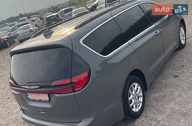 Минивэн Chrysler Pacifica 2022 в Львове