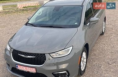 Минивэн Chrysler Pacifica 2022 в Львове