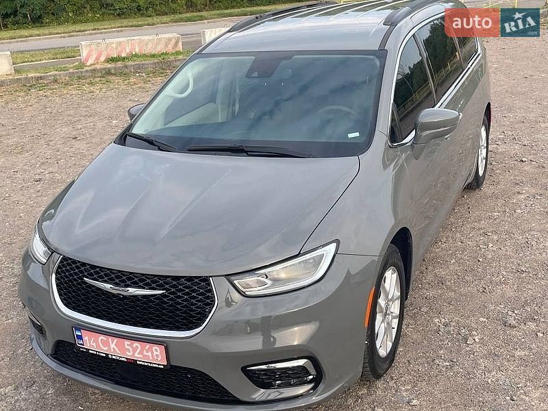 Минивэн Chrysler Pacifica 2022 в Львове