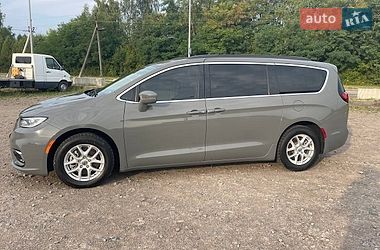 Минивэн Chrysler Pacifica 2022 в Львове