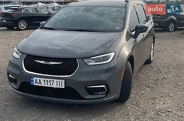 Минивэн Chrysler Pacifica 2022 в Львове