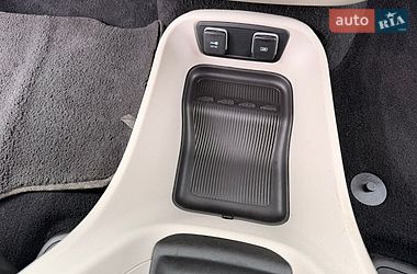Внедорожник / Кроссовер Chrysler Pacifica 2017 в Львове