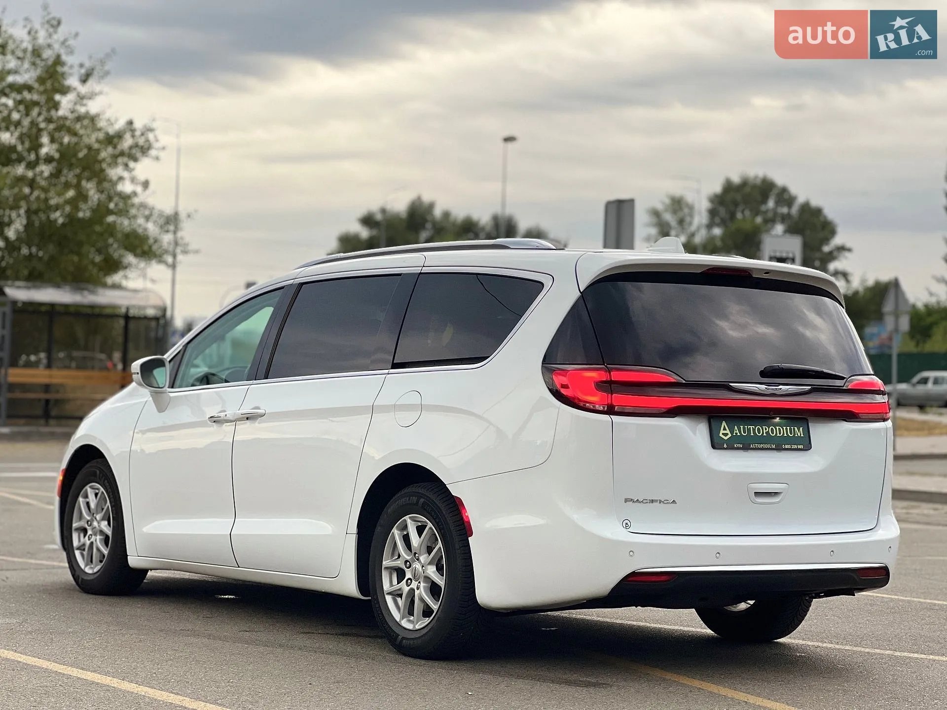 2021 Chrysler Pacifica - мініатюра 8