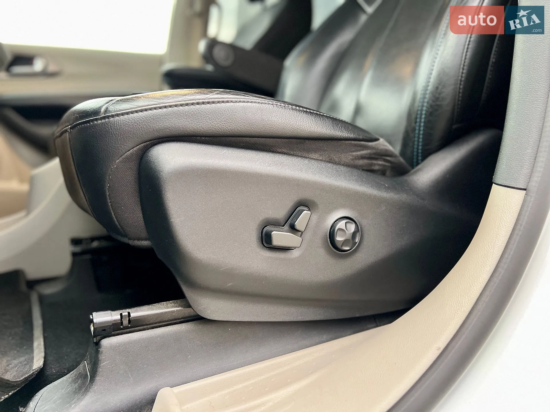 2021 Chrysler Pacifica - мініатюра 17