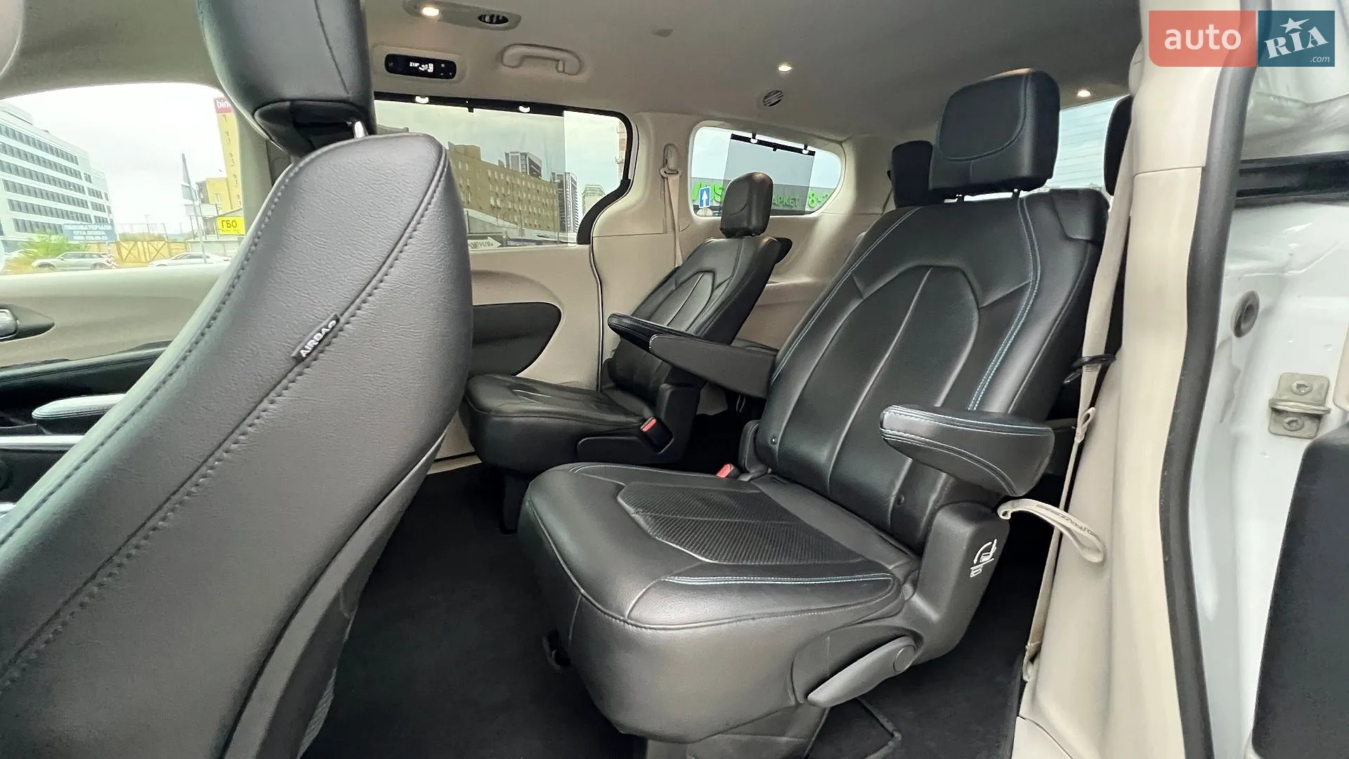 2021 Chrysler Pacifica - мініатюра 23