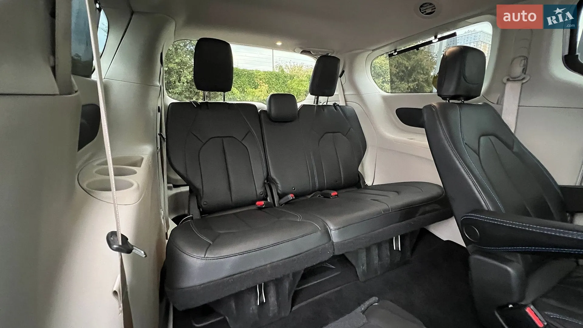 2021 Chrysler Pacifica - мініатюра 31