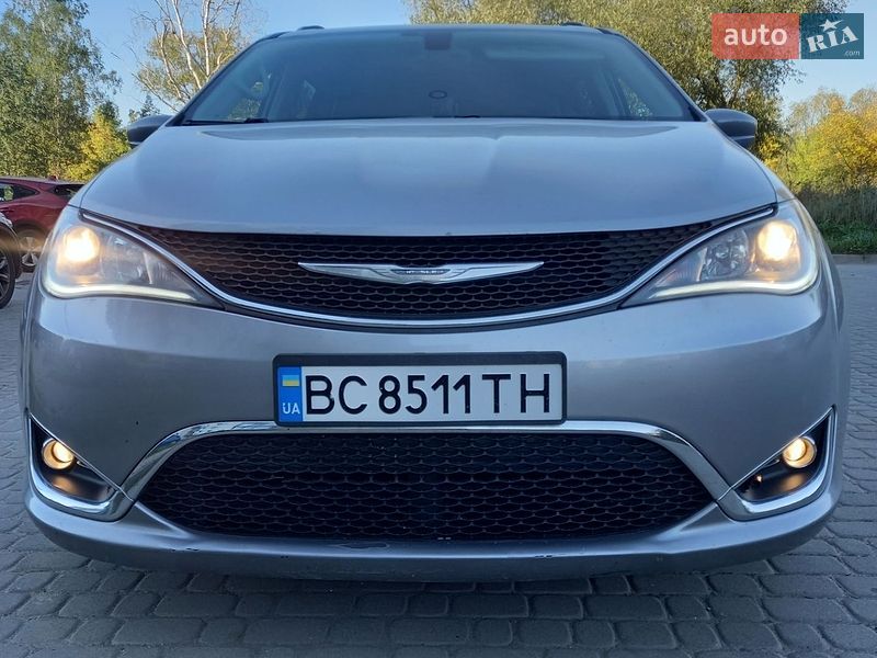 Chrysler Pacifica 2017