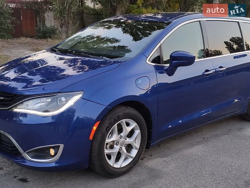 Chrysler Pacifica